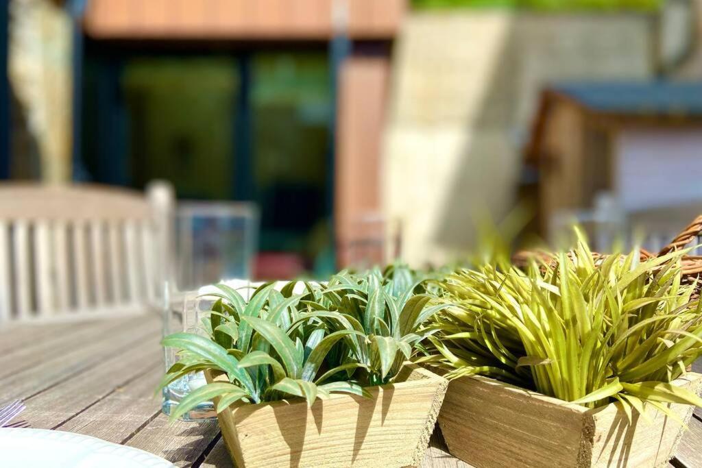 Mikka Devesa Apartment Incles Luaran gambar