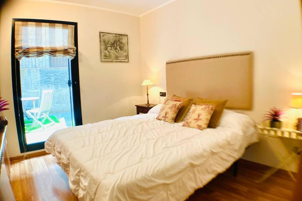 Mikka Devesa Apartment Incles Luaran gambar