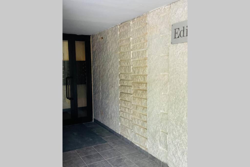 Mikka Devesa Apartment Incles Luaran gambar